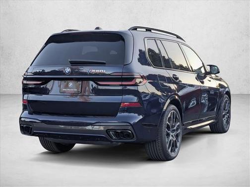 2026 BMW X7 M60i