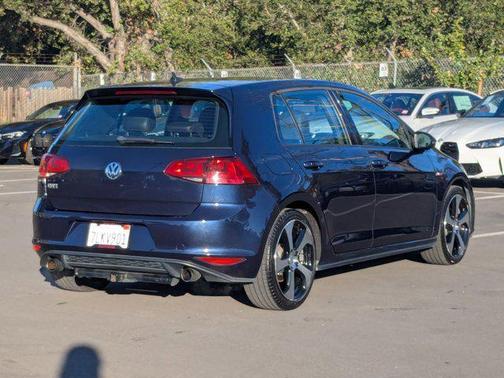 2015 Volkswagen Golf GTI 2.0T Autobahn 4-Door