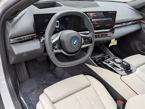 Alpine White 2026 BMW i5 eDrive40