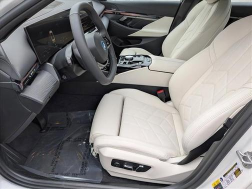 Alpine White 2026 BMW i5 eDrive40