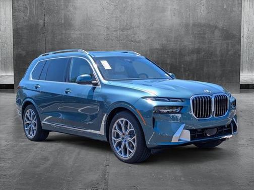 2025 BMW X7 xDrive40i