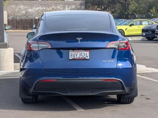 2021 Tesla Model Y Long Range Dual Motor All-Wheel Drive