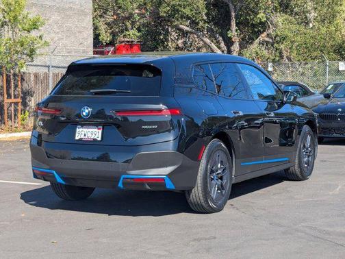 2024 BMW iX xDrive50