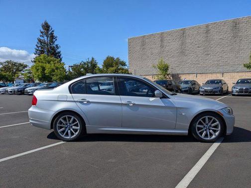 2011 BMW 328 328i