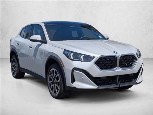 Mineral White Metallic 2026 BMW X2 xDrive28i