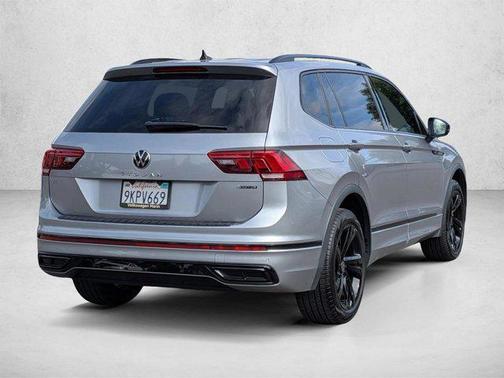 Pyrite Silver Metallic 2024 Volkswagen Tiguan 2.0T SE R-Line Black 4MOTION