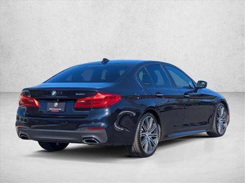 2017 BMW 540 540i