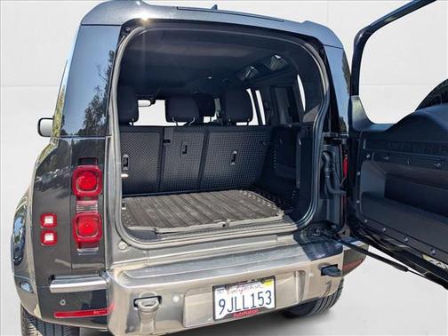 2023 Land Rover Defender 110 Standard