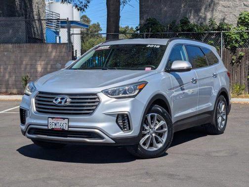 2018 Hyundai SANTA FE SE