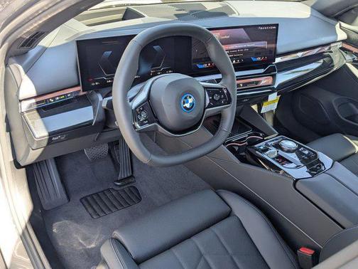 2026 BMW i5 eDrive40
