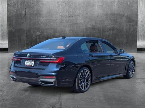 2022 BMW 750 i xDrive