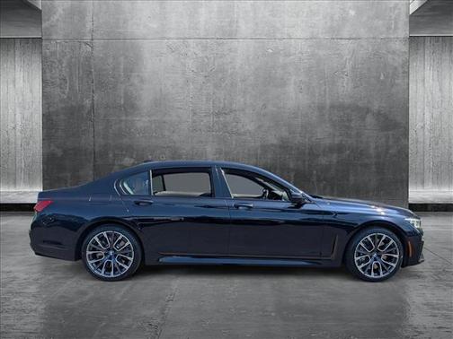 2022 BMW 750 i xDrive