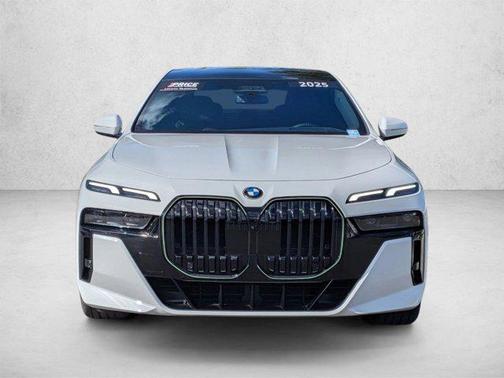 Alpine White 2025 BMW 740 740i