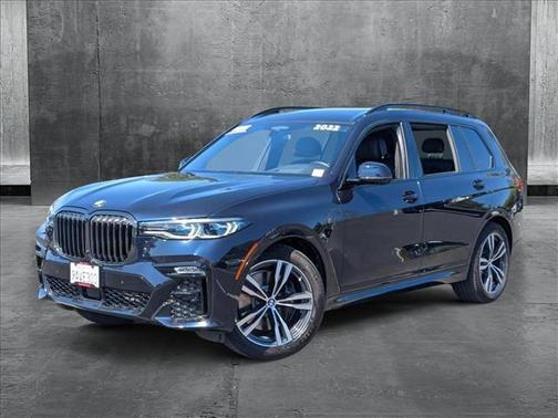 2022 BMW X7 M50i
