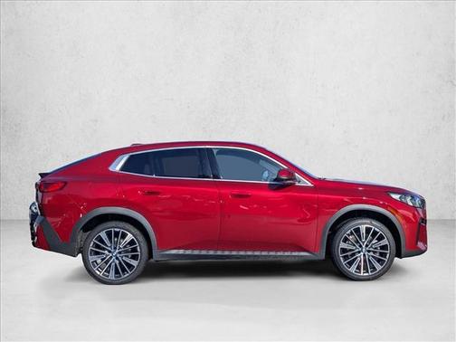 2025 BMW X2 xDrive28i