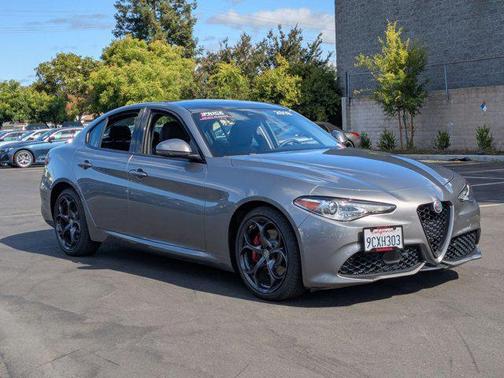 2018 Alfa Romeo Giulia Ti Sport