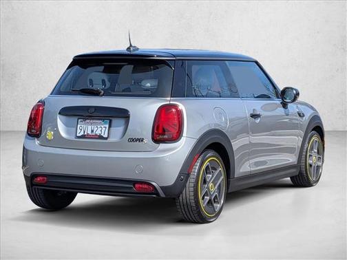 Melting Silver III Metallic 2023 MINI Hardtop Cooper S