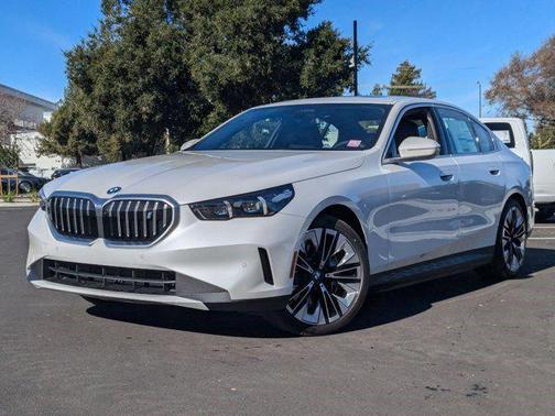 2025 BMW i5 eDrive40