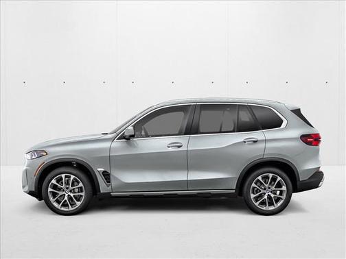 Skyscraper Grey Metallic 2026 BMW X5 M60i