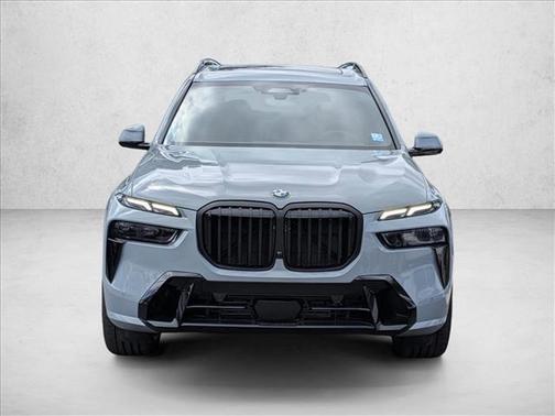 Brooklyn Grey Metallic 2027 BMW X7 xDrive40i