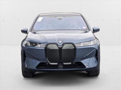 2026 BMW iX xDrive60