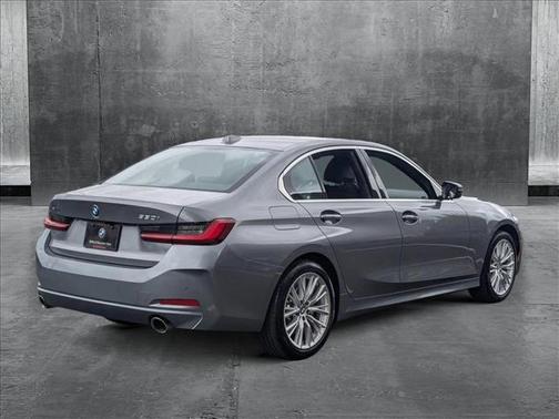 2024 BMW 330 i xDrive