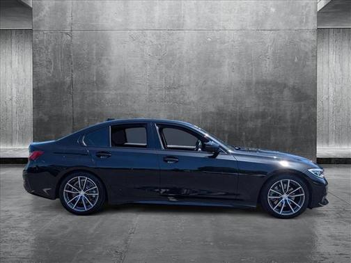 2022 BMW 330 330i