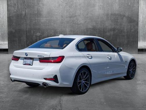 2022 BMW 330e Base