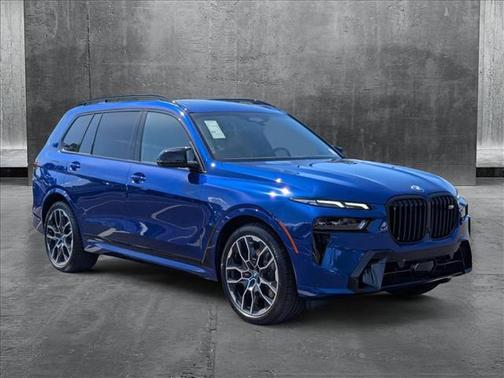 2025 BMW X7 M60i