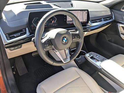2025 BMW X2 xDrive28i