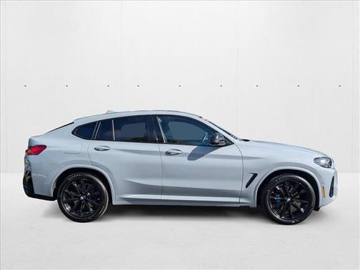 2024 BMW X4 M40i