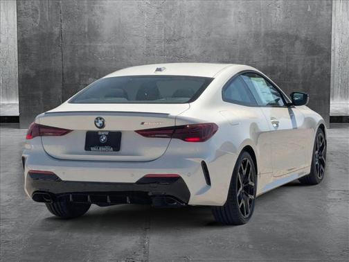 2025 BMW M440 i
