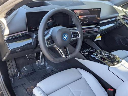 2026 BMW i5 eDrive40