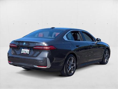 2025 BMW i5 xDrive40