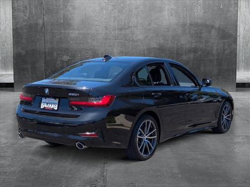 2022 BMW 330 330i