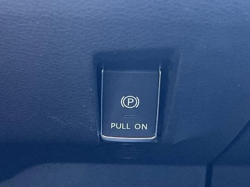 2024 Nissan ARIYA EMPOWER+