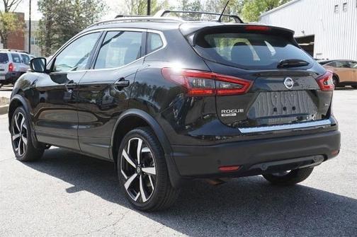 2022 Nissan Rogue Sport SL