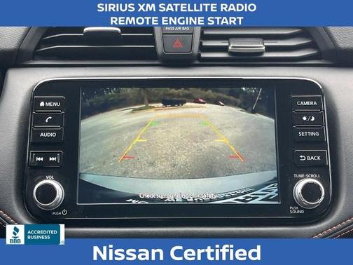 2025 Nissan Versa 1.6 SR