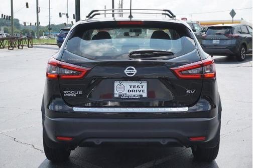 2020 Nissan Rogue Sport SV