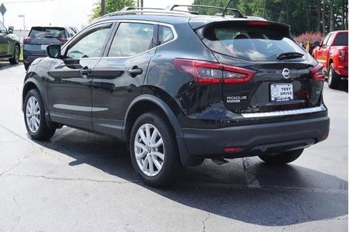 2020 Nissan Rogue Sport SV