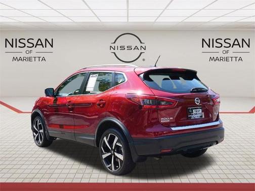 2022 Nissan Rogue Sport SL