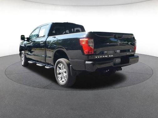 2024 Nissan Titan XD SV