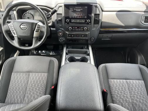 2024 Nissan Titan XD SV
