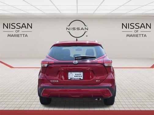 2023 Nissan Kicks SV