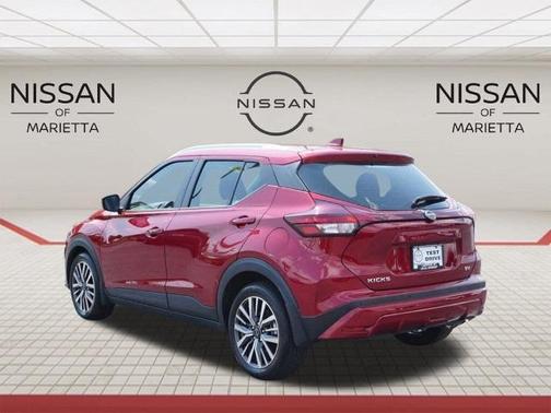 2023 Nissan Kicks SV