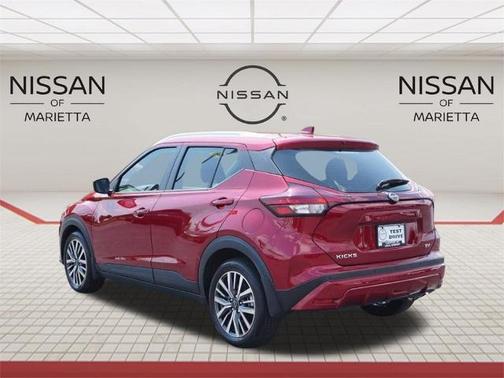 2023 Nissan Kicks SV