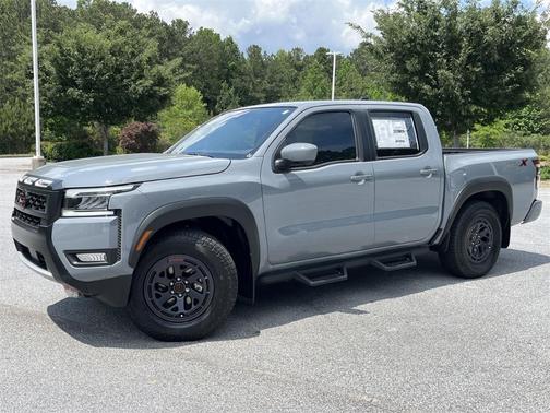 2025 Nissan Frontier PRO-X