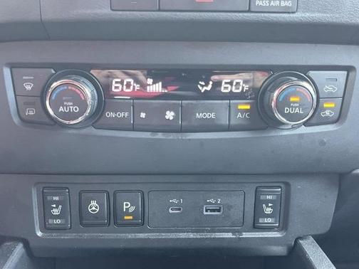 2024 Nissan Frontier SV