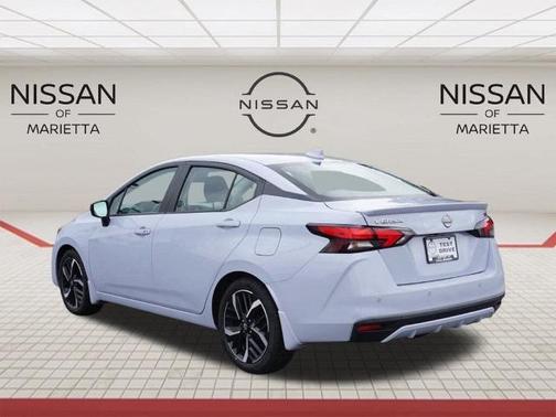 2023 Nissan Versa 1.6 SR
