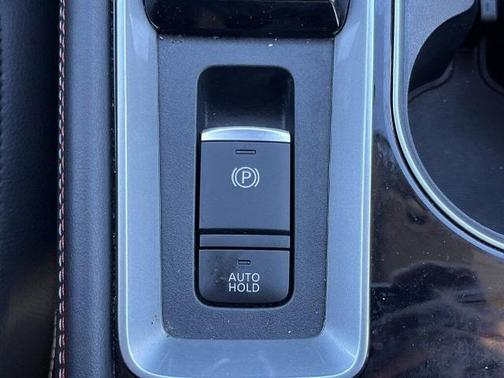 2024 Nissan Altima 2.0 SR